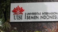 FAKTA Universitas Internasional Semen Indonesia (UISI)